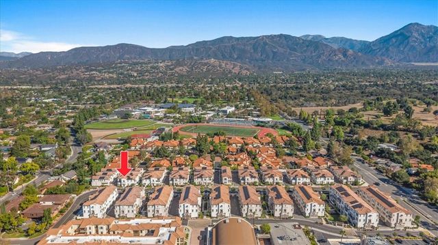 102 Fayette Court, Claremont, CA 91711