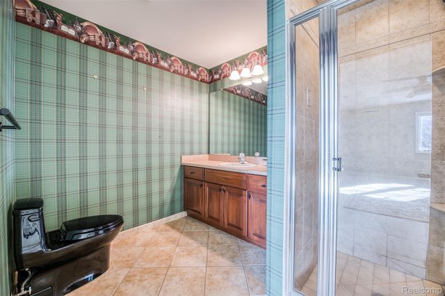 6608 Enclave Drive, Independence Charter Township, MI 48348