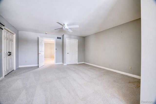 6608 Enclave Drive, Independence Charter Township, MI 48348