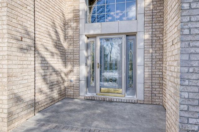 6608 Enclave Drive, Independence Charter Township, MI 48348