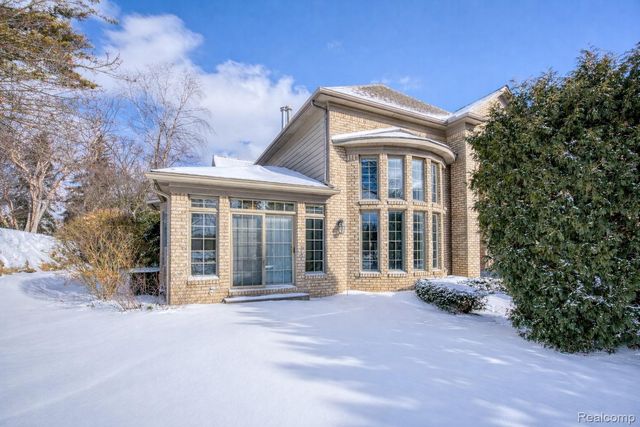 6608 Enclave Drive, Independence Charter Township, MI 48348