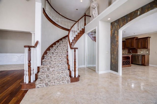 6608 Enclave Drive, Independence Charter Township, MI 48348