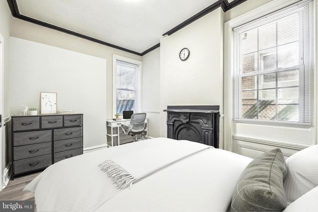 4325 ASPEN ST, Philadelphia, PA 19104