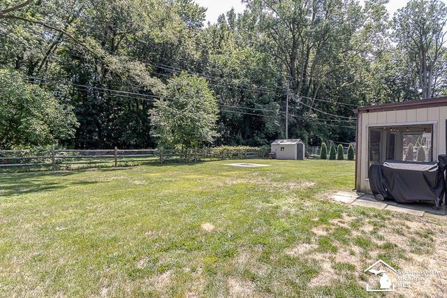 9804 Pamela Street, Temperance, MI 48182