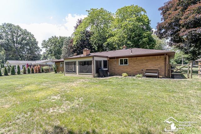 9804 Pamela Street, Temperance, MI 48182