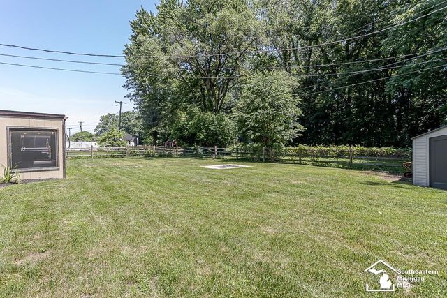 9804 Pamela Street, Temperance, MI 48182