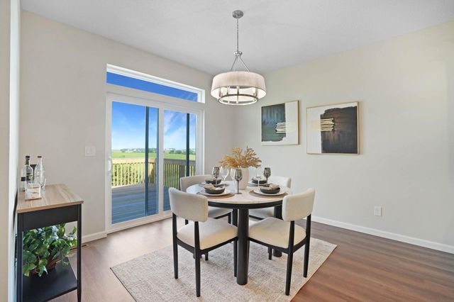 2801 Amber Valley Road, Cedar Falls, IA 50613