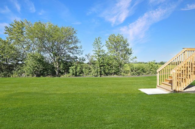 2801 Amber Valley Road, Cedar Falls, IA 50613