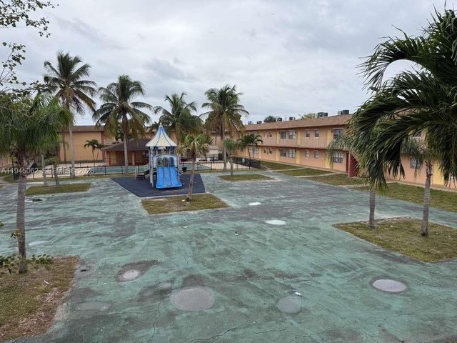 101 NE 41st St C50, Oakland Park, FL 33334