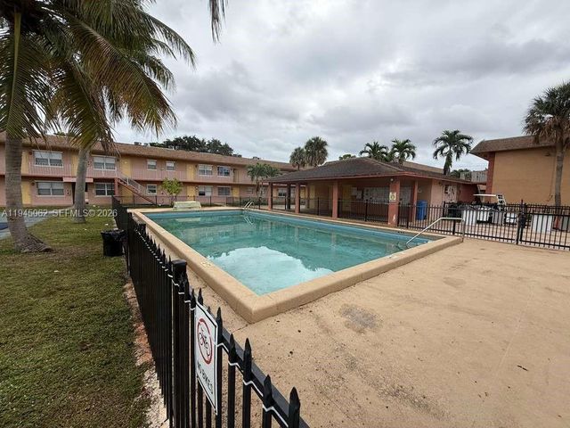 101 NE 41st St C50, Oakland Park, FL 33334