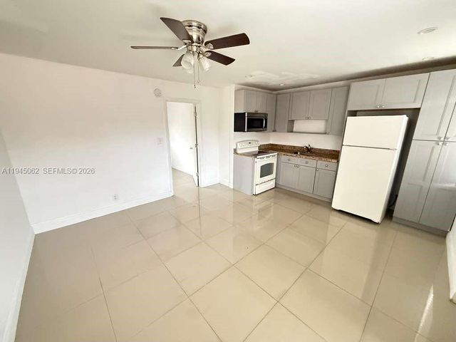 101 NE 41st St C50, Oakland Park, FL 33334