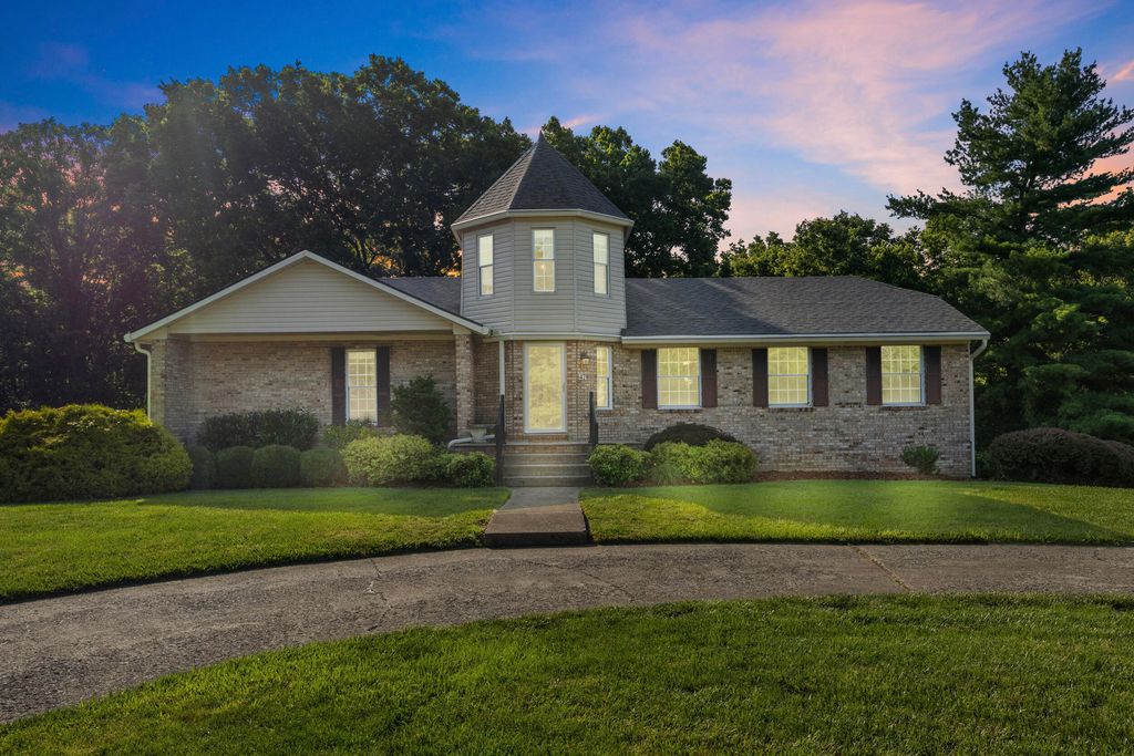 47 Woodbriar Court, Nicholasville, KY 40356