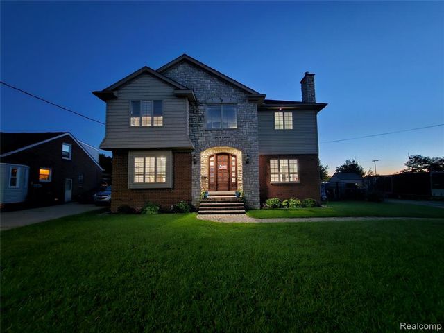 22434 Lange Street, Saint Clair Shores, MI 48080