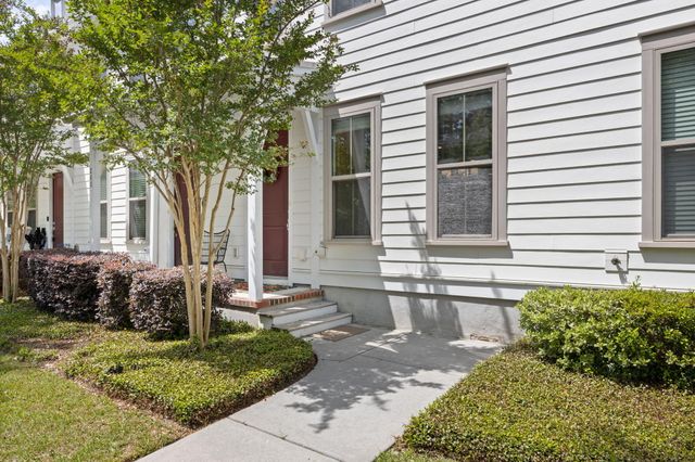 242 Oak Park Street, Summerville, SC 29483