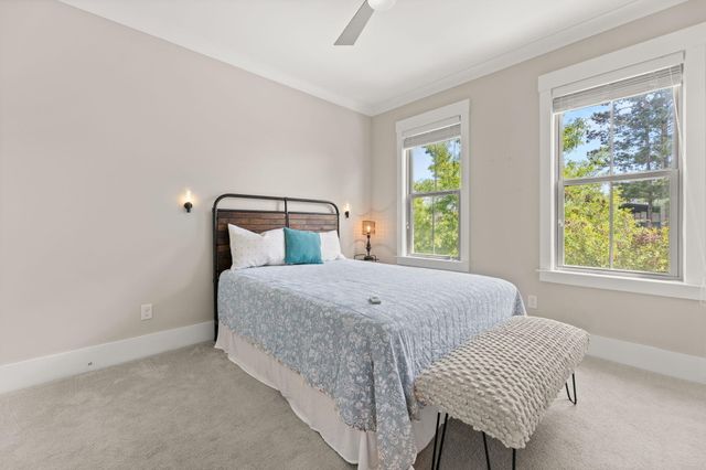 242 Oak Park Street, Summerville, SC 29483