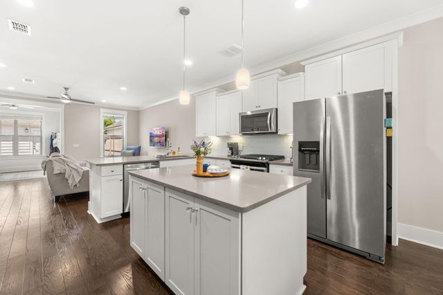 242 Oak Park Street, Summerville, SC 29483