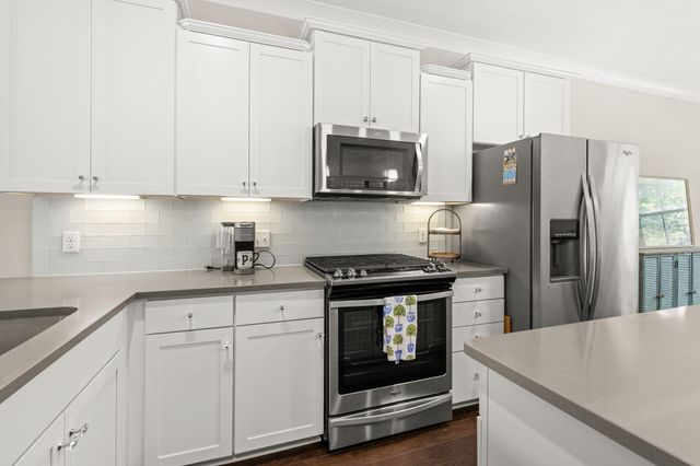 242 Oak Park Street, Summerville, SC 29483