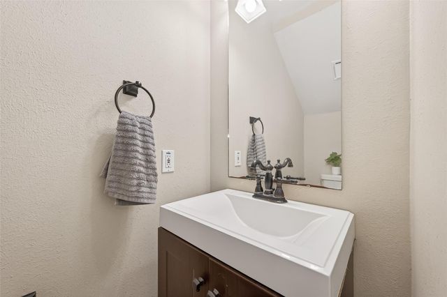 23035 Canal Road, Richmond, TX 77406