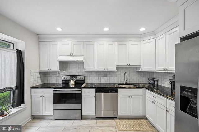 507 JAEGER CT, Sicklerville, NJ 08081