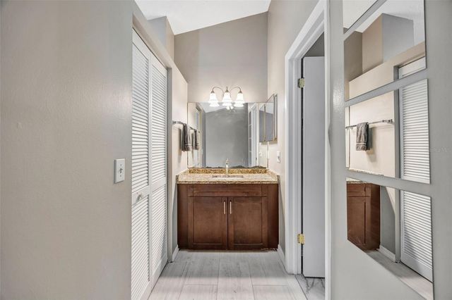 9465 FOREST HILLS CIRCLE, Tampa, FL 33612