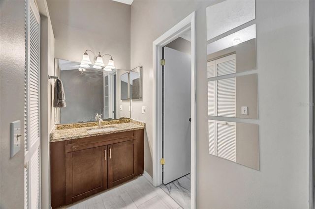 9465 FOREST HILLS CIRCLE, Tampa, FL 33612