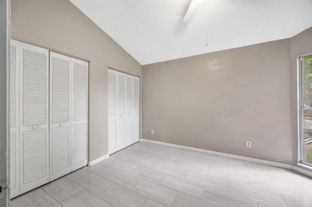 9465 FOREST HILLS CIRCLE, Tampa, FL 33612