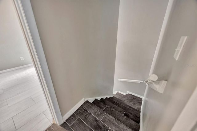 9465 FOREST HILLS CIRCLE, Tampa, FL 33612