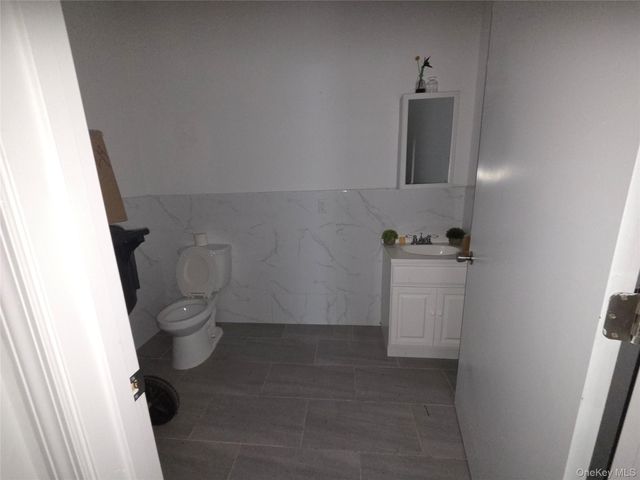810 E 165th Street, Bronx, NY 10459