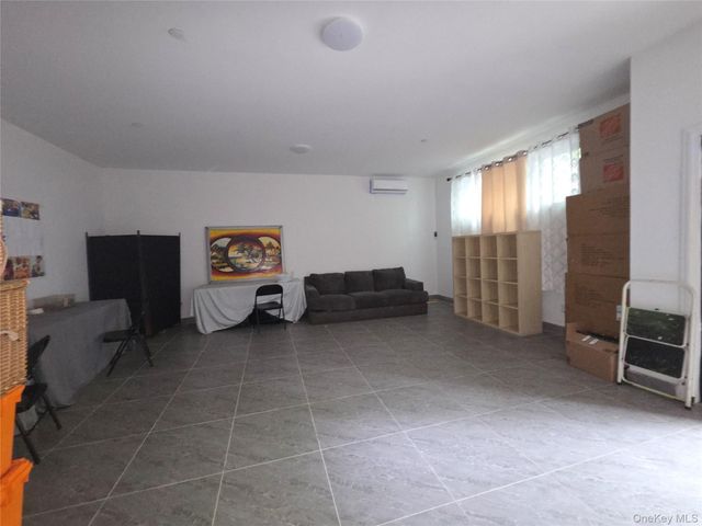 810 E 165th Street, Bronx, NY 10459
