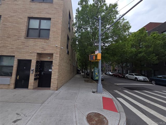 810 E 165th Street, Bronx, NY 10459