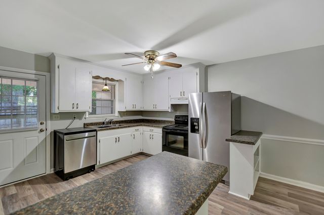 1746 E Avalon Circle, Charleston, SC 29407