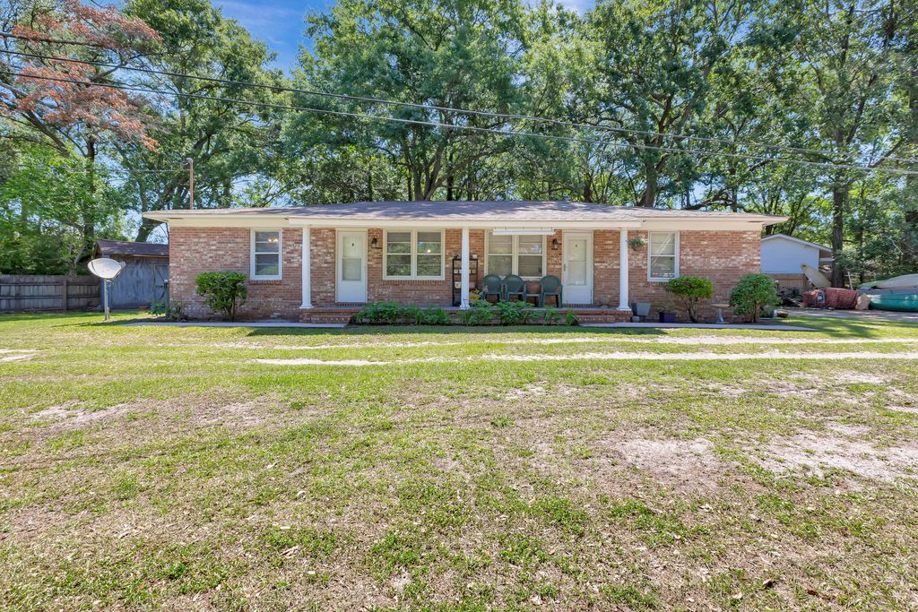 1746 E Avalon Circle, Charleston, SC 29407