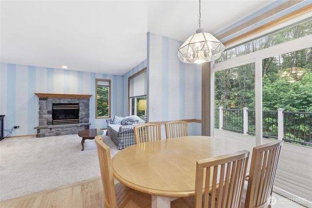 27630 NE Quail Creek Dr, Redmond, WA 98053