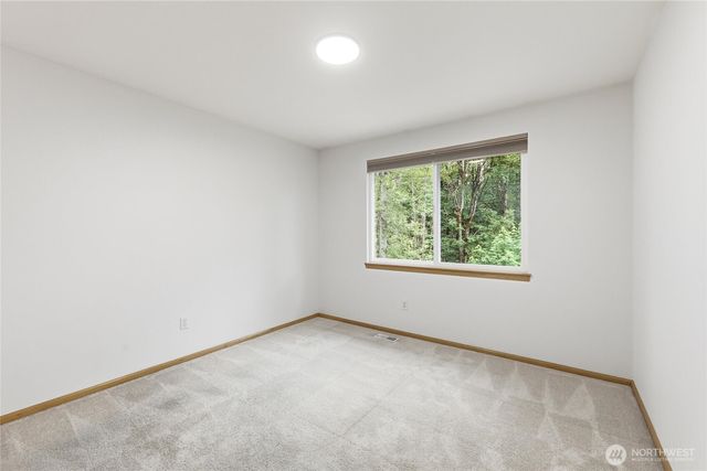 27630 NE Quail Creek Dr, Redmond, WA 98053