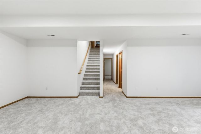27630 NE Quail Creek Dr, Redmond, WA 98053