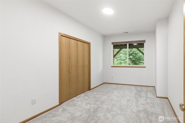27630 NE Quail Creek Dr, Redmond, WA 98053