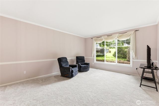 27630 NE Quail Creek Dr, Redmond, WA 98053