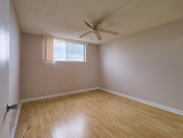 104 Paradise Harbour Boulevard 402, North Palm Beach, FL 33408