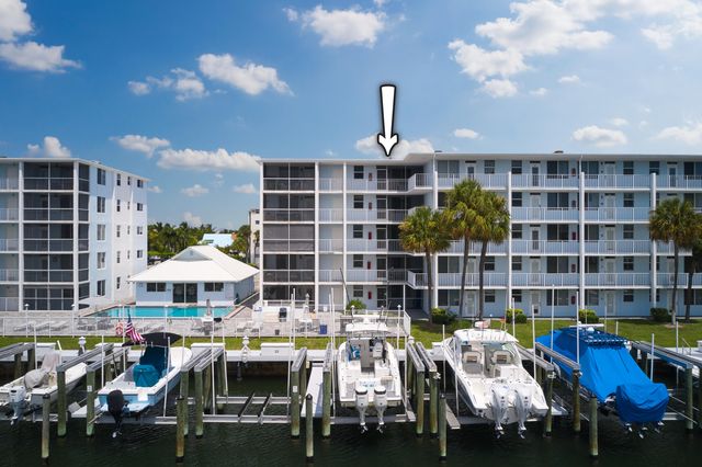 104 Paradise Harbour Boulevard 402, North Palm Beach, FL 33408
