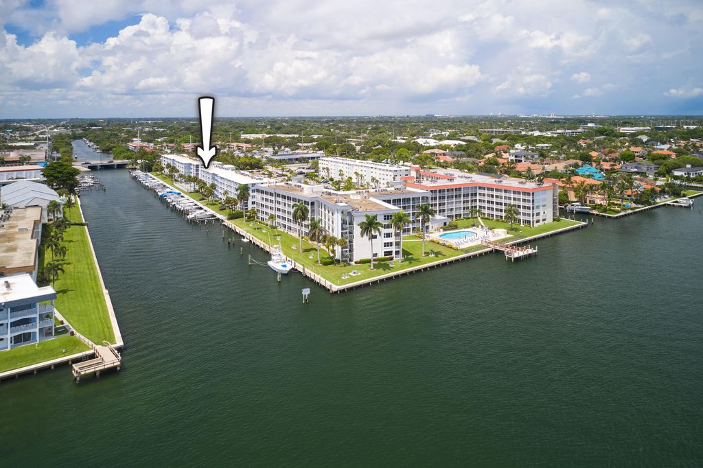 104 Paradise Harbour Boulevard 402, North Palm Beach, FL 33408