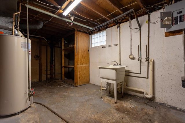 8608 Kentucky Avenue, Raytown, MO 64138