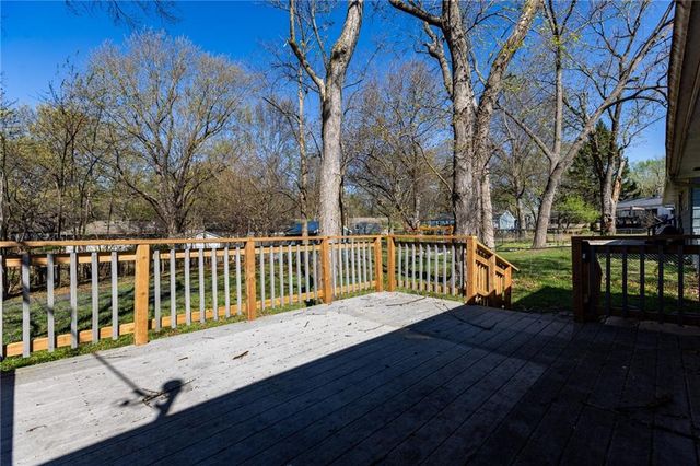 8608 Kentucky Avenue, Raytown, MO 64138