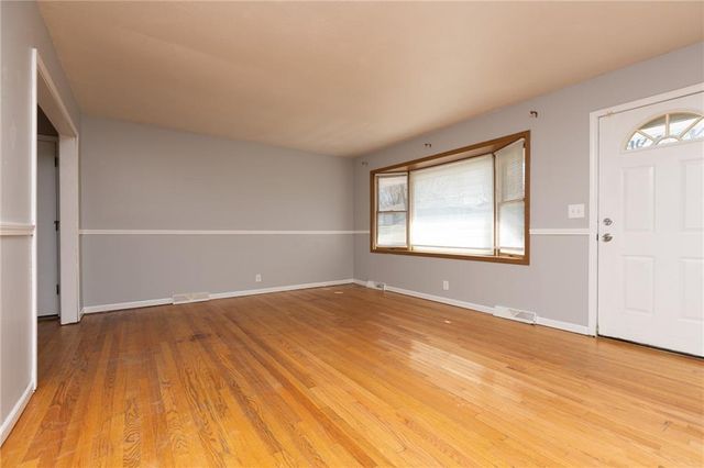 8608 Kentucky Avenue, Raytown, MO 64138