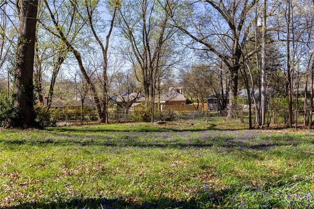 8608 Kentucky Avenue, Raytown, MO 64138