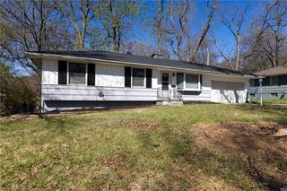 8608 Kentucky Avenue, Raytown, MO 64138