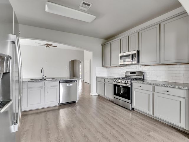 2643 Dry Creek Drive, Missouri City, TX 77459