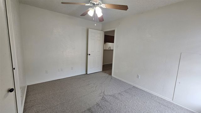 3028 N Bell Avenue, Denton, TX 76209