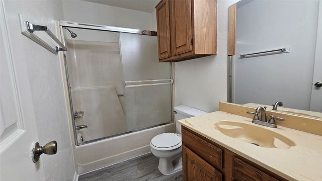 3028 N Bell Avenue, Denton, TX 76209