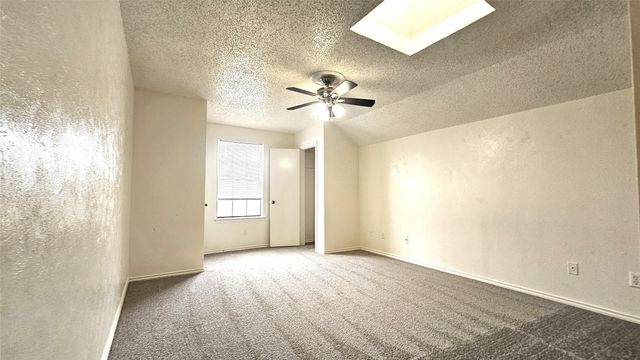 3028 N Bell Avenue, Denton, TX 76209