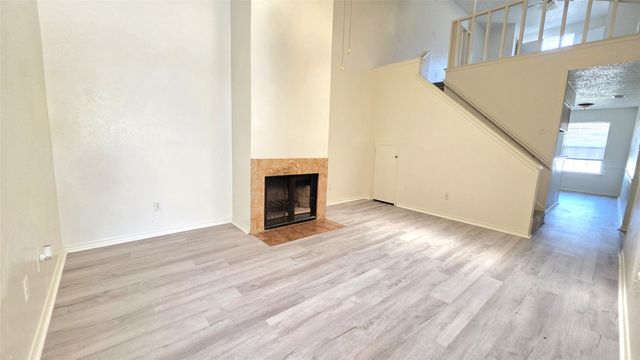 3028 N Bell Avenue, Denton, TX 76209